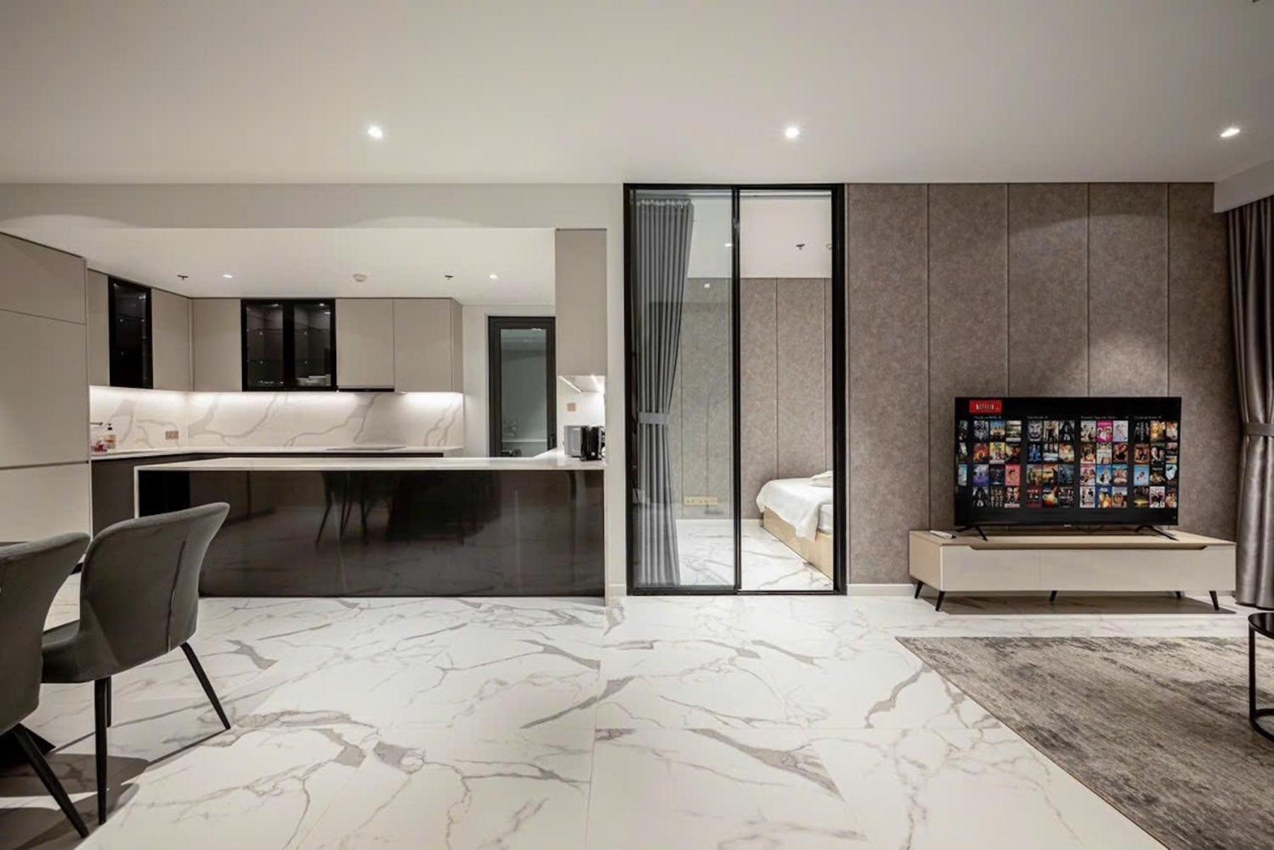 Zo Opera, Crest, Galleria -central Saigon -free Pool-gym-sauna Room-yoga Căn hộ *